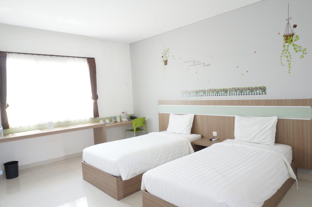 Rumah Cassa Guest House Surabaya Ruang foto
