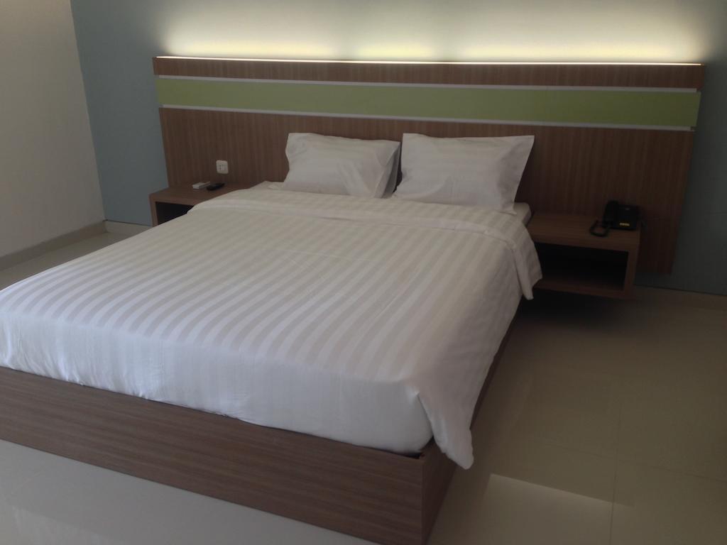 Rumah Cassa Guest House Surabaya Ruang foto