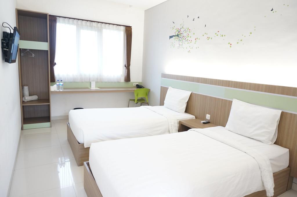Rumah Cassa Guest House Surabaya Ruang foto